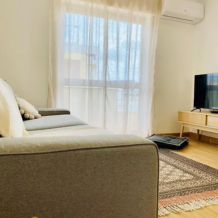 Bright Modern 3 Bedroom In Downtown Portimão