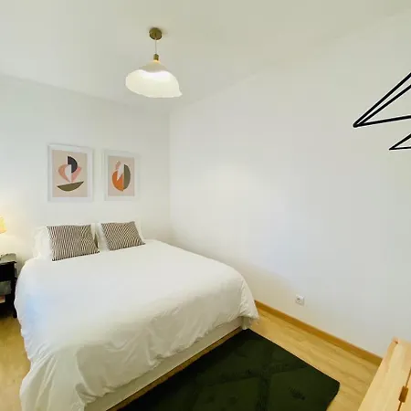 Bright Modern 3 Bedroom In Downtown Appartement Portimão