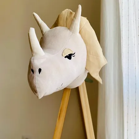 Bright Modern 3 Bedroom In Downtown Apartament *